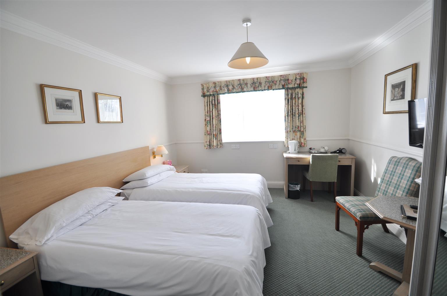 Montague Hotel Борнмут Екстер'єр фото