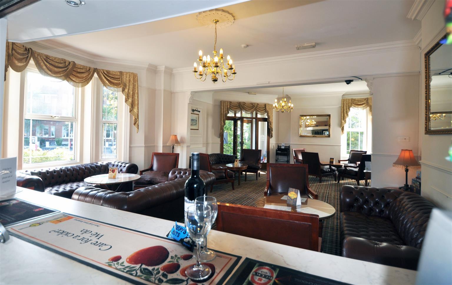 Montague Hotel Борнмут Екстер'єр фото